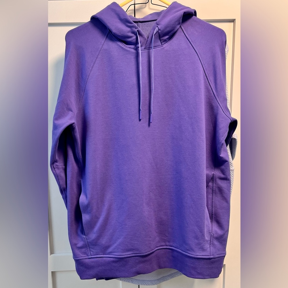 Lululemon hoddie sweatshirt, size Medium Mens